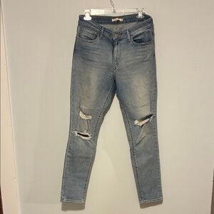 Levi’s distressed high rise skinny jeans